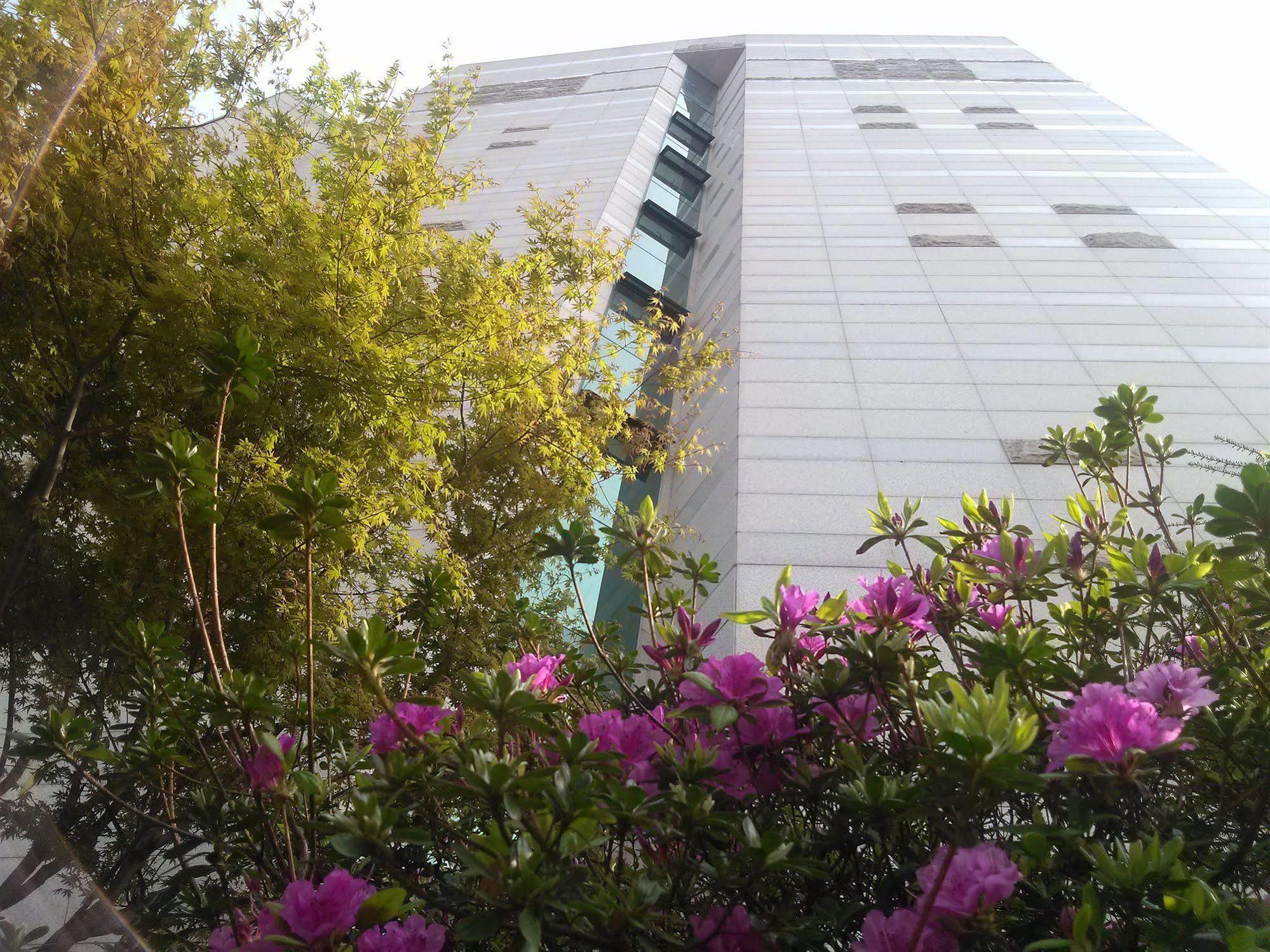 Elena Business Hotel Yeosu Exterior foto